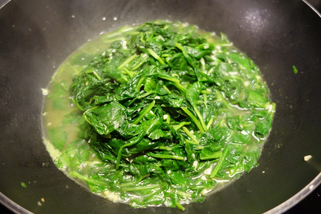 Garlic Spinach Vegetable Dish
